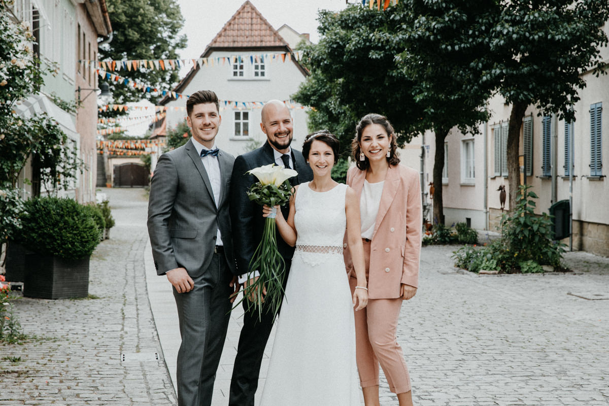 Hochzeit, Schweinfurt, Vintage, Hochzeitsfotos Unterfranken, Hochzeitsfotos, Vintagehochzeit, Sommerhochzeit, Hochzeitsfotografin Daggi Binder